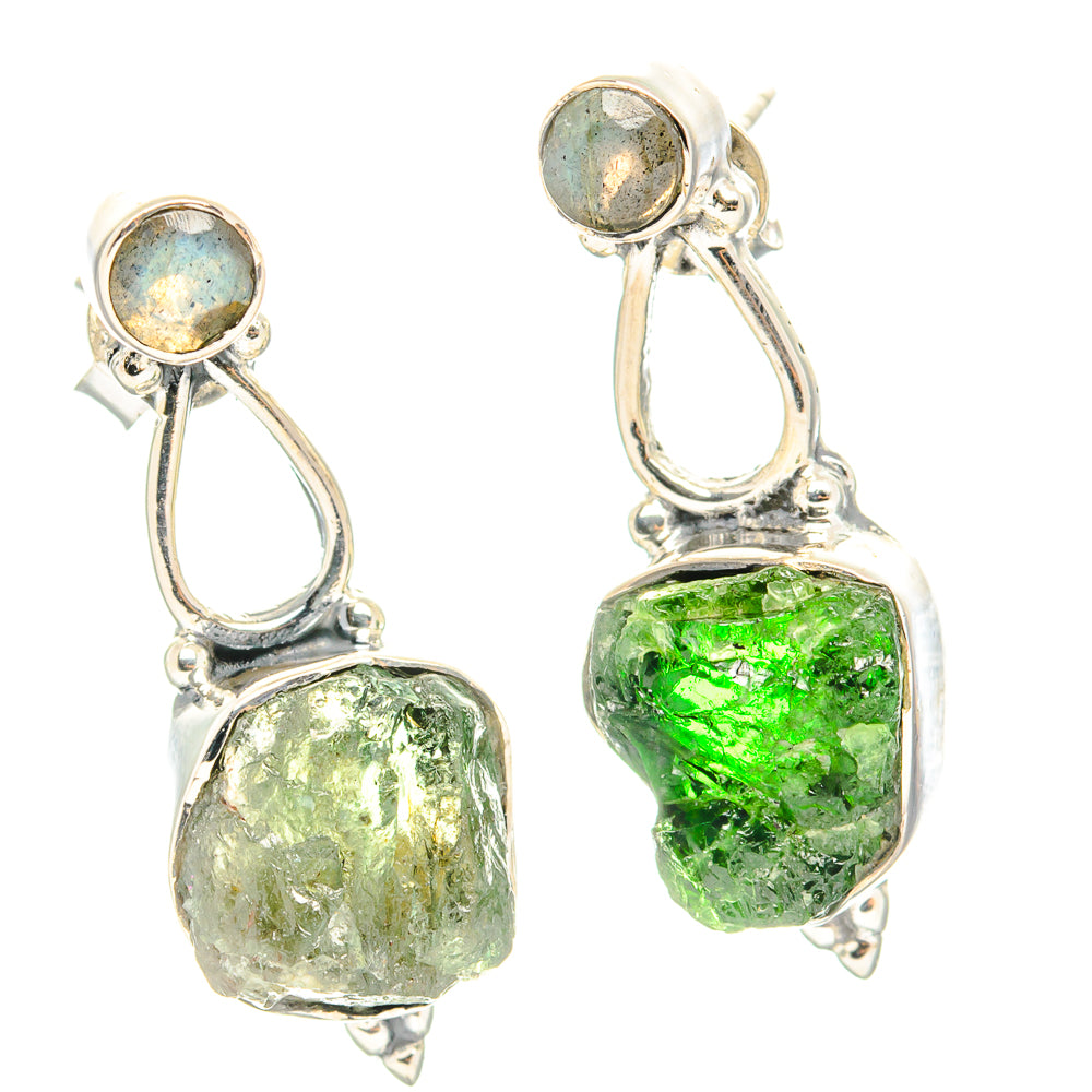 Chrome Diopside Earrings handcrafted by Anasilvercos - EARR428998 - Photo 2