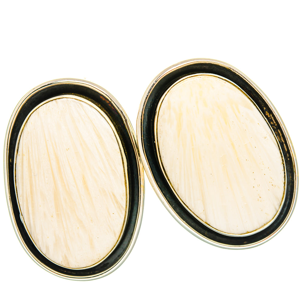 White Scolecite Earrings handcrafted by Anasilvercos - EARR429070 - Photo 2