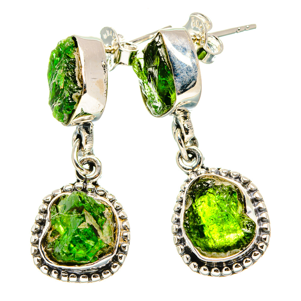 Chrome Diopside Earrings handcrafted by Anasilvercos - EARR431130 - Photo 2