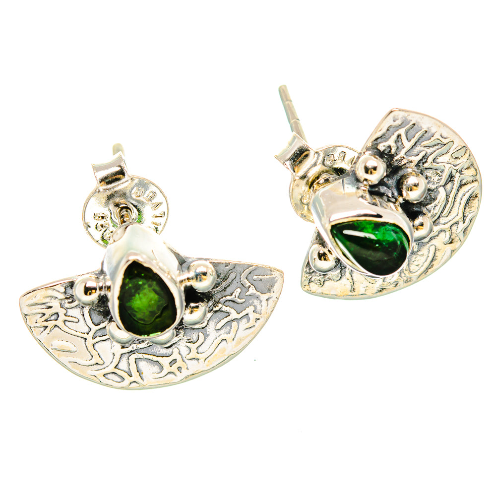 Green Tourmaline Earrings handcrafted by Anasilvercos - EARR431419 - Photo 2