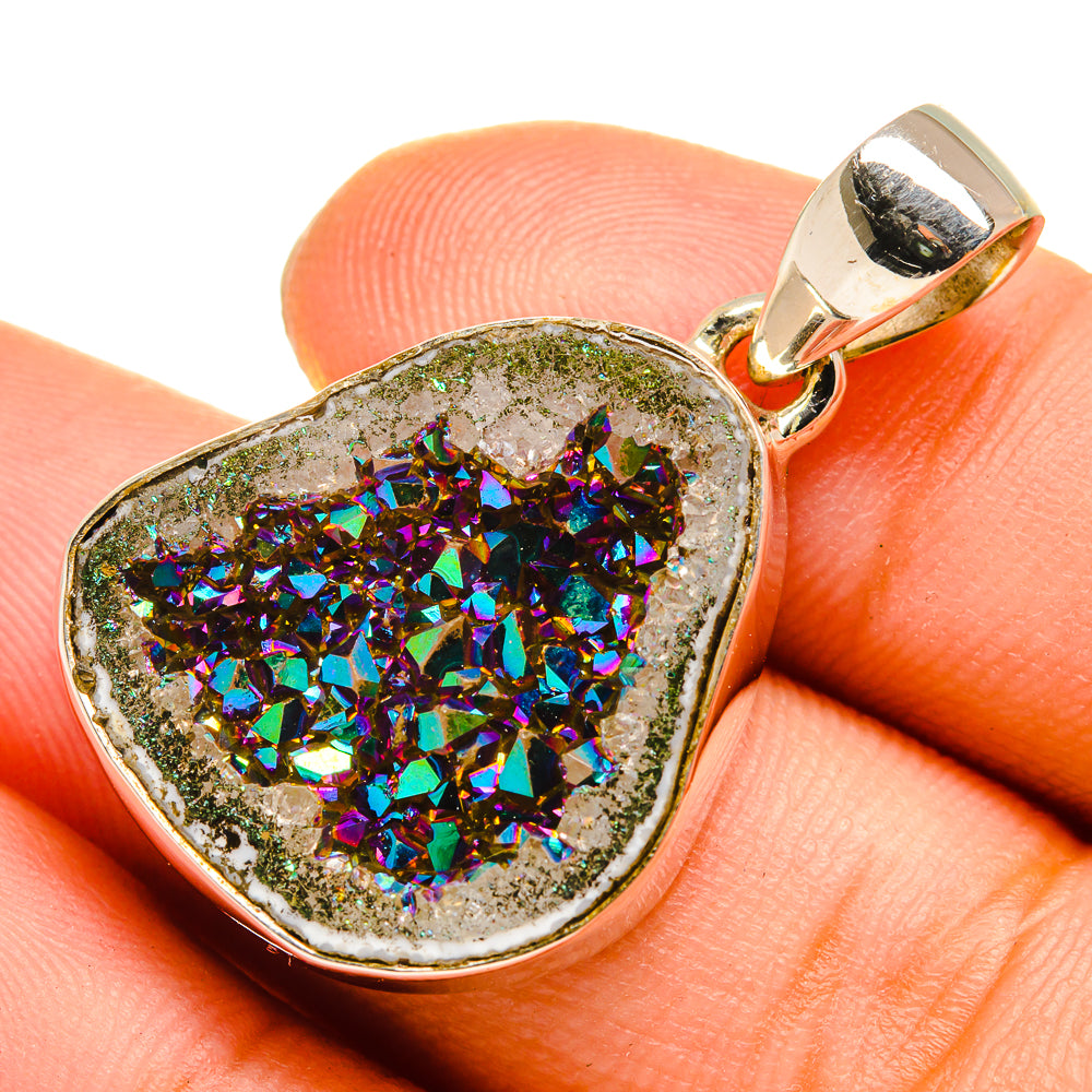 Titanium Geode Slice Pendants handcrafted by Anasilvercos - PD10020