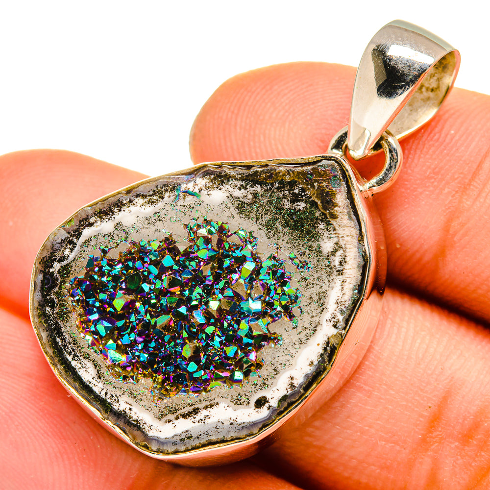 Titanium Druzy Pendants handcrafted by Anasilvercos - PD10086