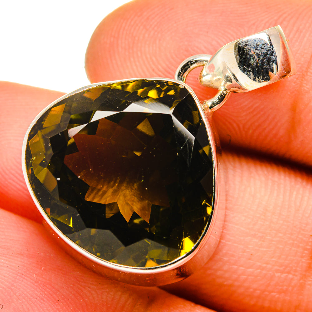 Olive Quartz Pendants handcrafted by Anasilvercos - PD10106