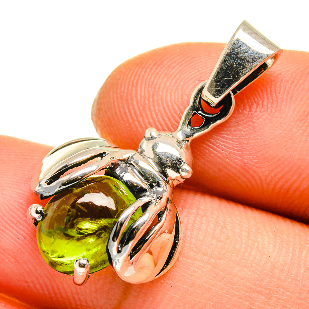 Peridot Pendants handcrafted by Anasilvercos - PD10114