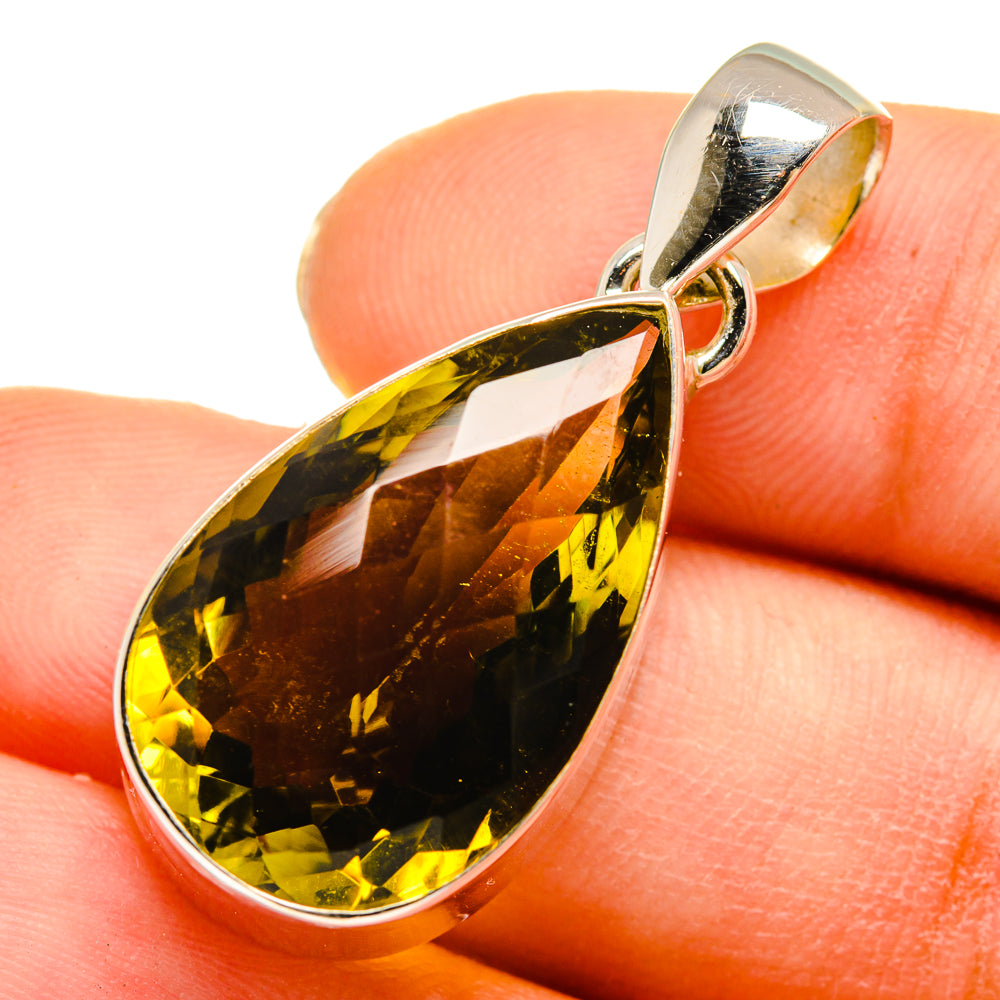 Olive Quartz Pendants handcrafted by Anasilvercos - PD10208