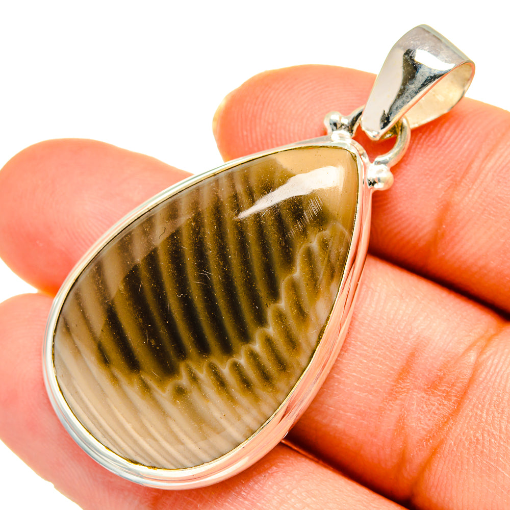 Striped Flint Pendants handcrafted by Anasilvercos - PD10241