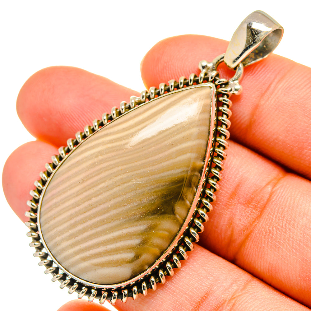 Striped Flint Pendants handcrafted by Anasilvercos - PD10242