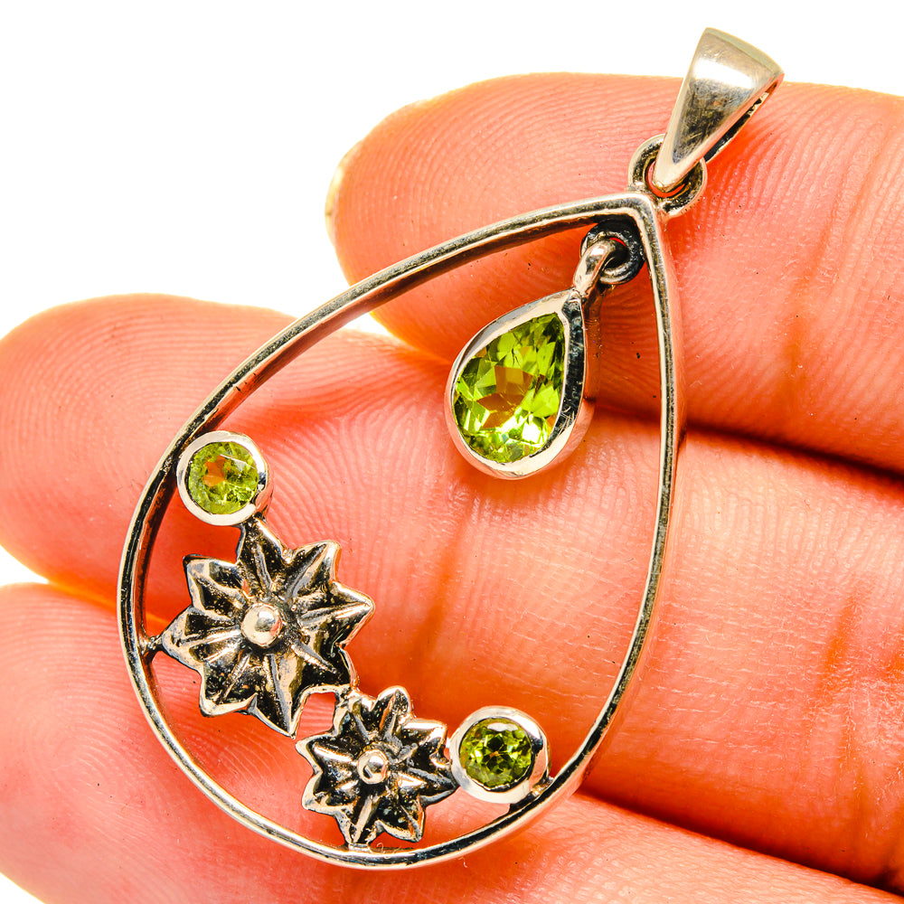 Peridot Pendants handcrafted by Anasilvercos - PD10283