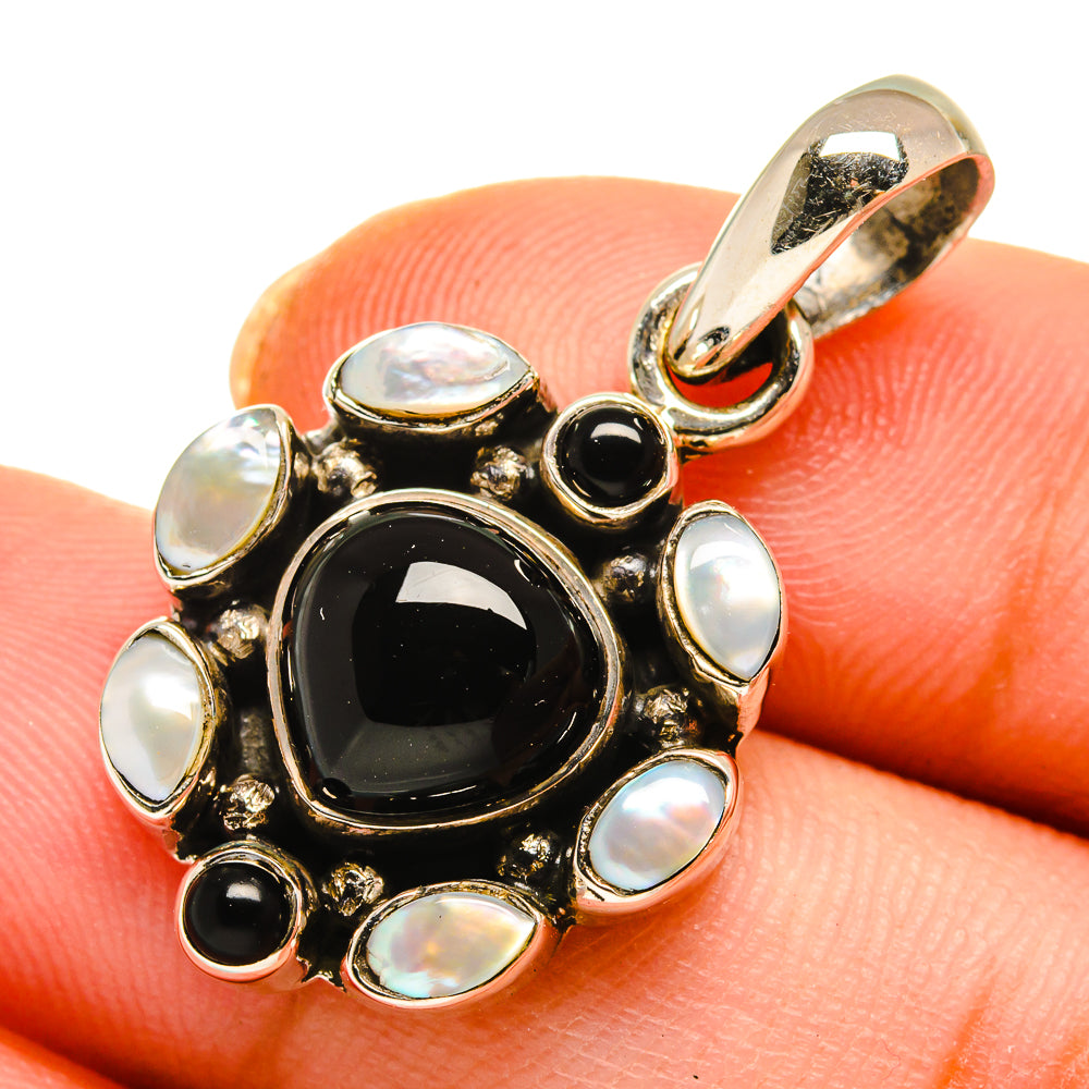 Black Onyx Pendants handcrafted by Anasilvercos - PD10361