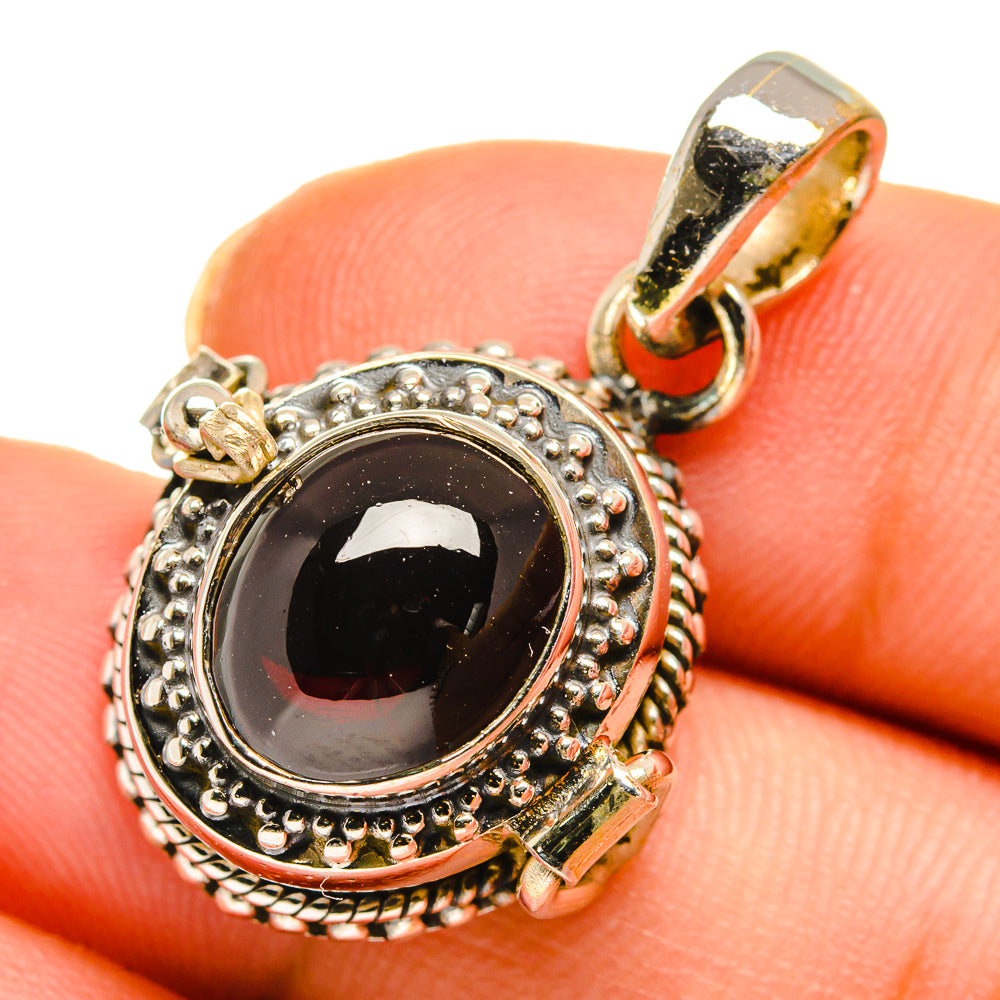 Garnet Pendants handcrafted by Anasilvercos - PD10425