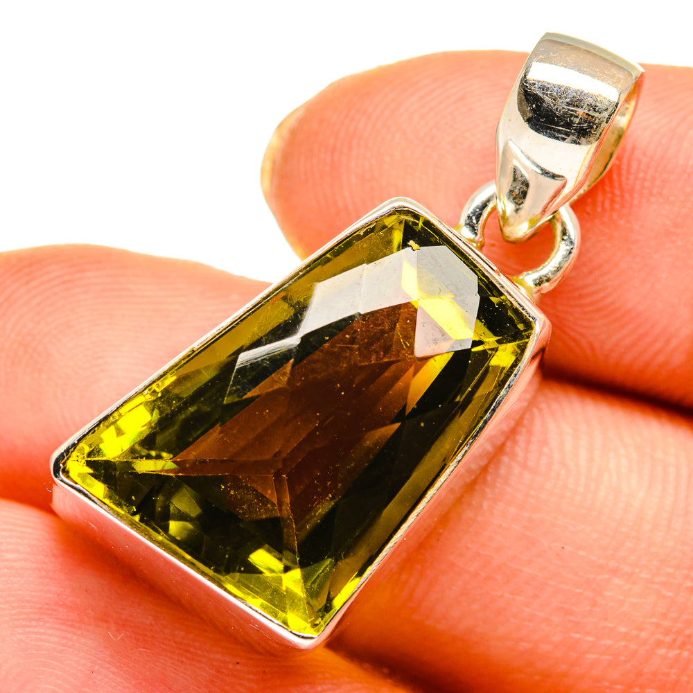Olive Quartz Pendants handcrafted by Anasilvercos - PD10509