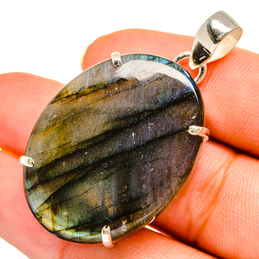 Labradorite Pendants handcrafted by Anasilvercos - PD10641