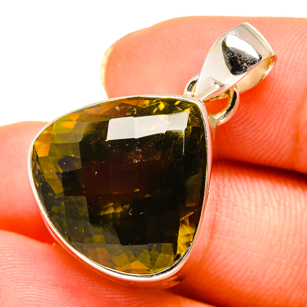 Olive Quartz Pendants handcrafted by Anasilvercos - PD10713