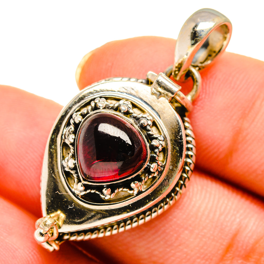Garnet Pendants handcrafted by Anasilvercos - PD10717
