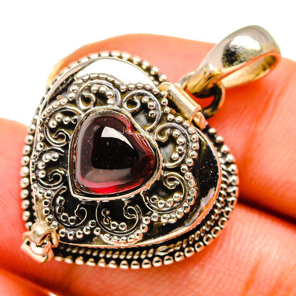 Garnet Pendants handcrafted by Anasilvercos - PD10722