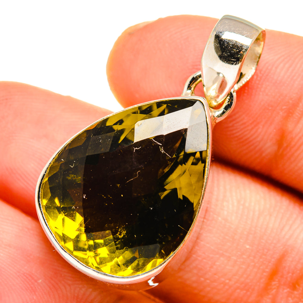 Olive Quartz Pendants handcrafted by Anasilvercos - PD10741