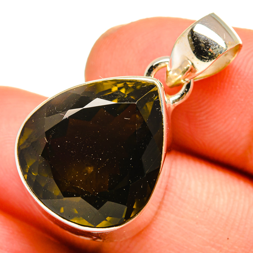 Olive Quartz Pendants handcrafted by Anasilvercos - PD10907