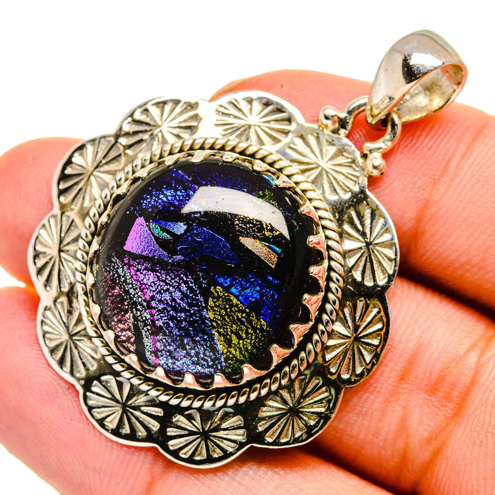 Dichroic Glass Pendants handcrafted by Anasilvercos - PD10950