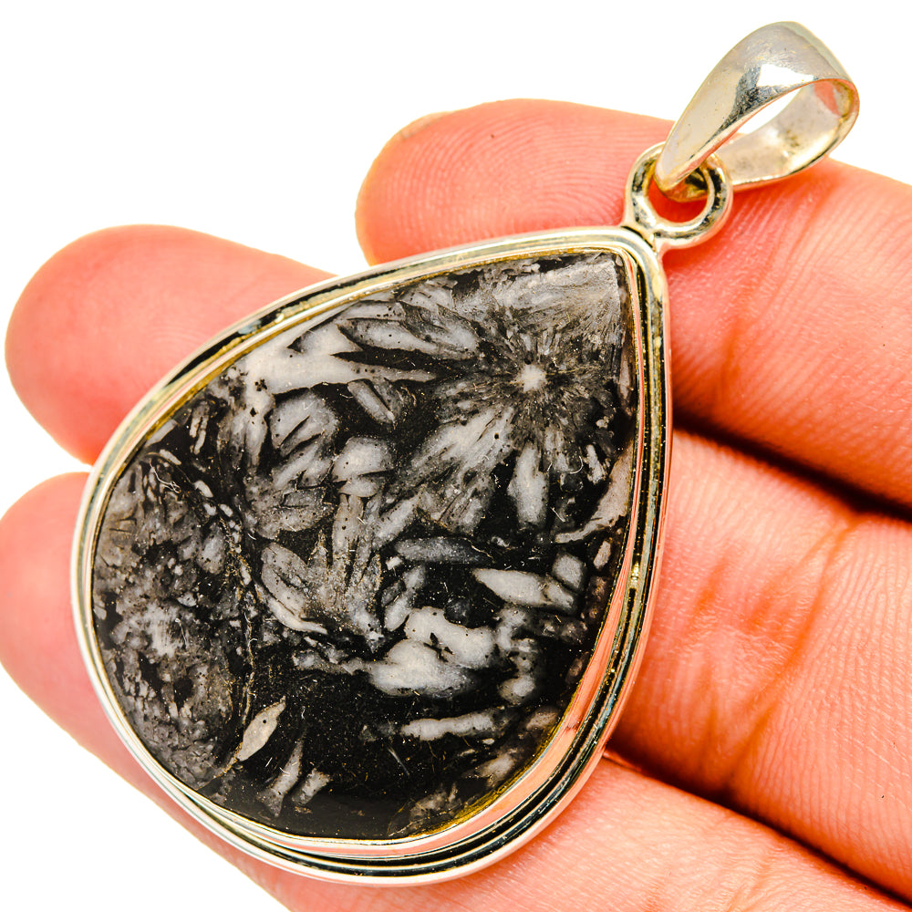 Chrysanthemum Stone Pendants handcrafted by Anasilvercos - PD10977