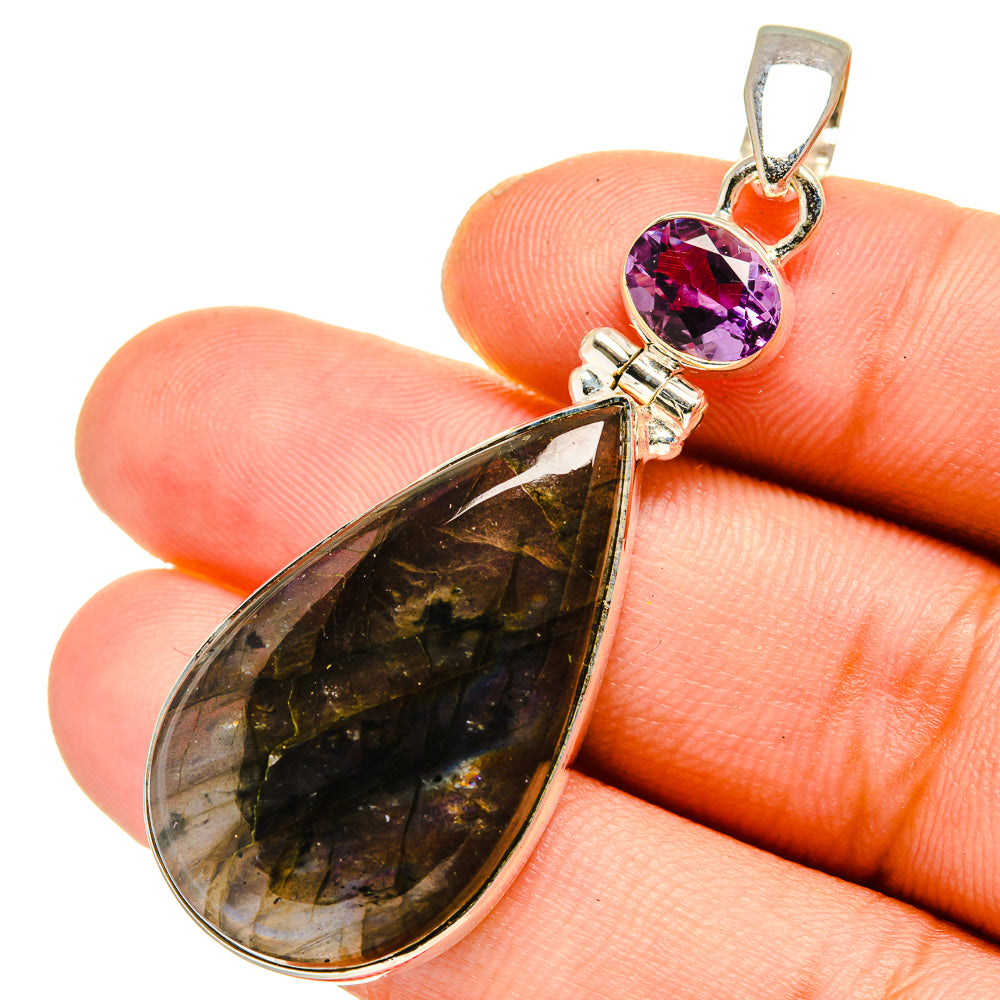 Labradorite Pendants handcrafted by Anasilvercos - PD10990