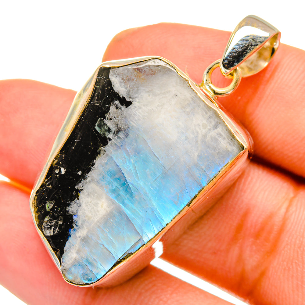 Rainbow Moonstone Pendants handcrafted by Anasilvercos - PD11008