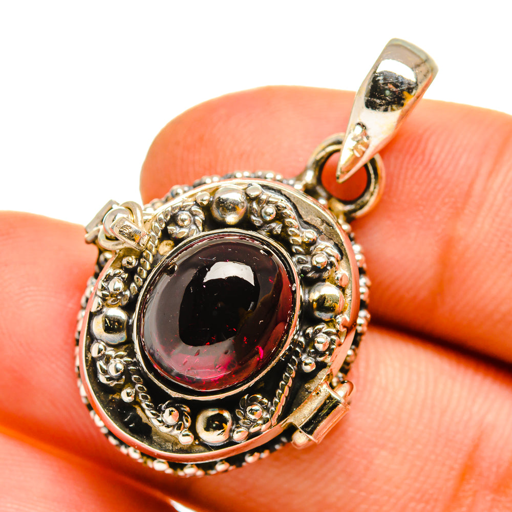 Garnet Pendants handcrafted by Anasilvercos - PD11048