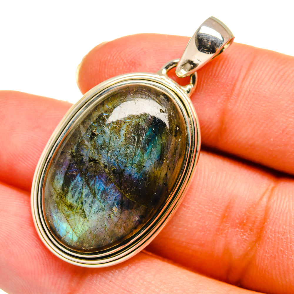 Labradorite Pendants handcrafted by Anasilvercos - PD11180