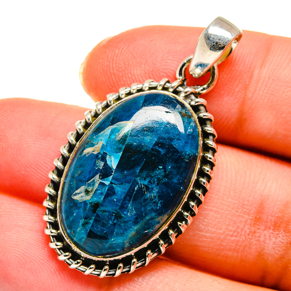 Apatite Pendants handcrafted by Anasilvercos - PD11334