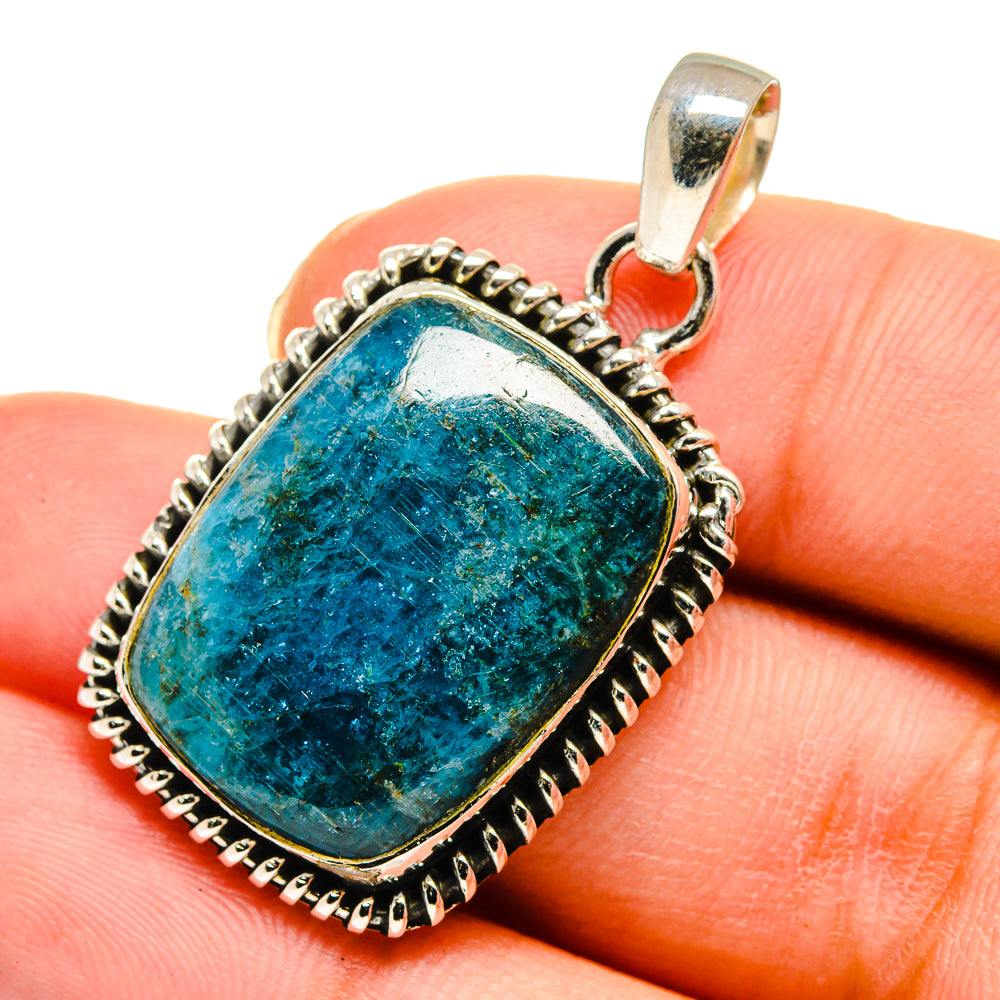 Apatite Pendants handcrafted by Anasilvercos - PD11578