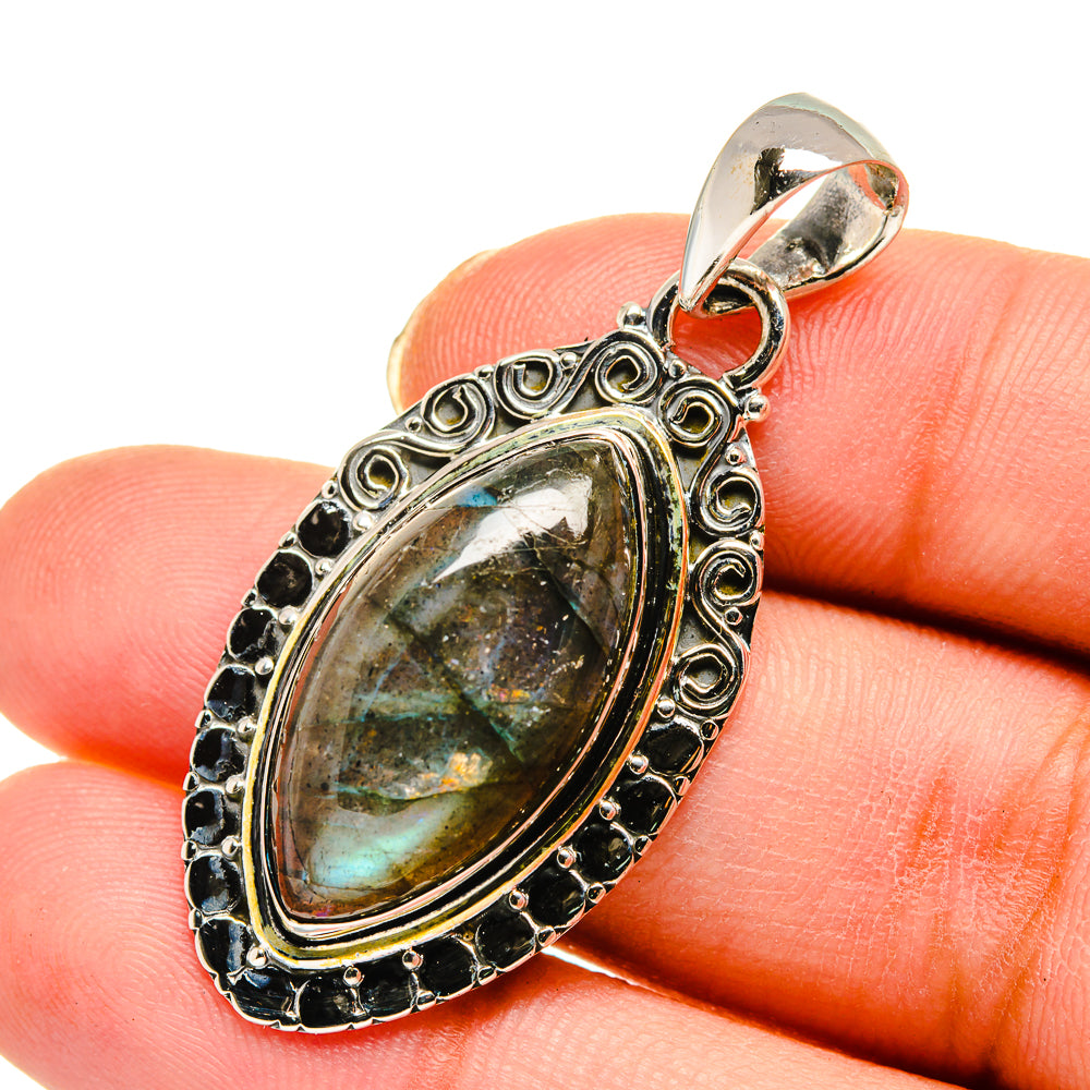 Labradorite Pendants handcrafted by Anasilvercos - PD11595