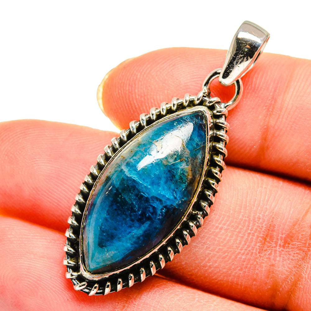 Apatite Pendants handcrafted by Anasilvercos - PD11690