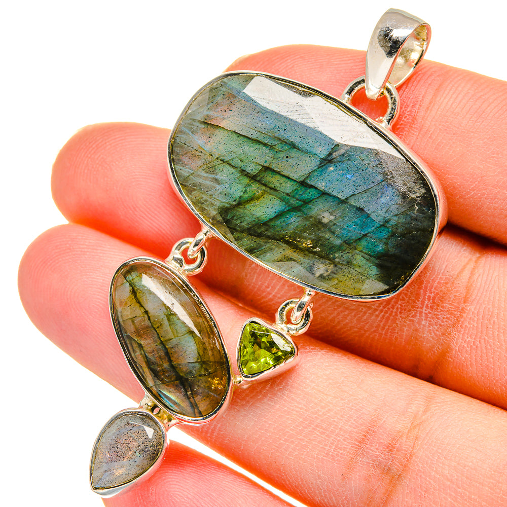 Labradorite Pendants handcrafted by Anasilvercos - PD11756