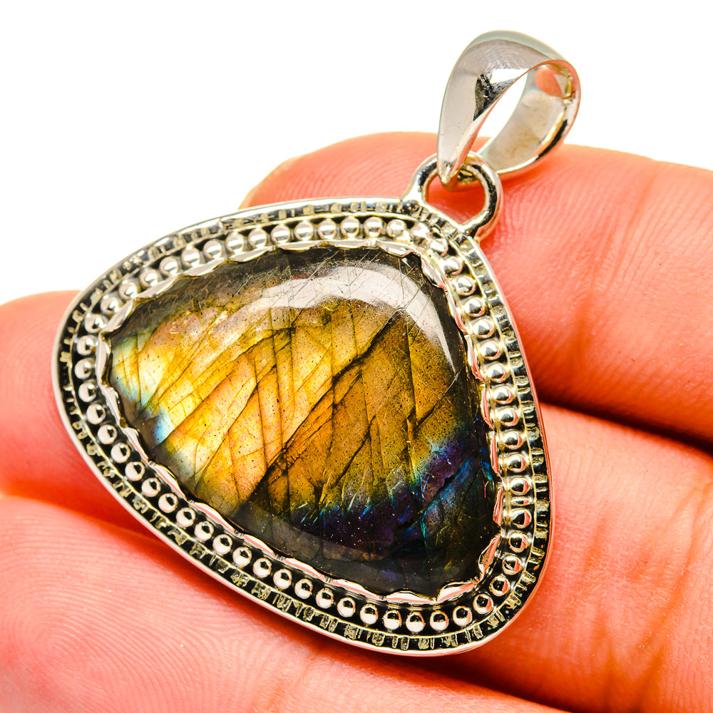Labradorite Pendants handcrafted by Anasilvercos - PD11846
