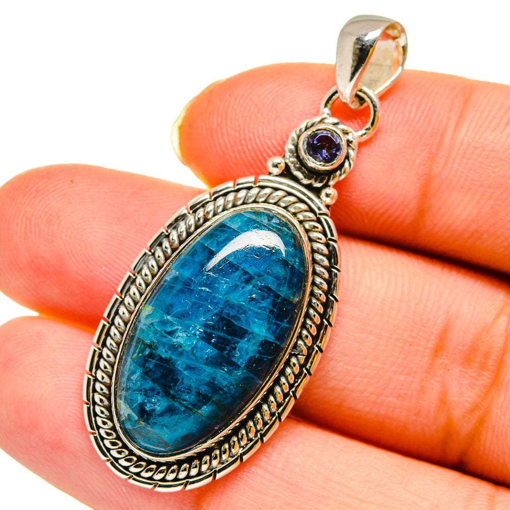 Apatite Pendants handcrafted by Anasilvercos - PD12002