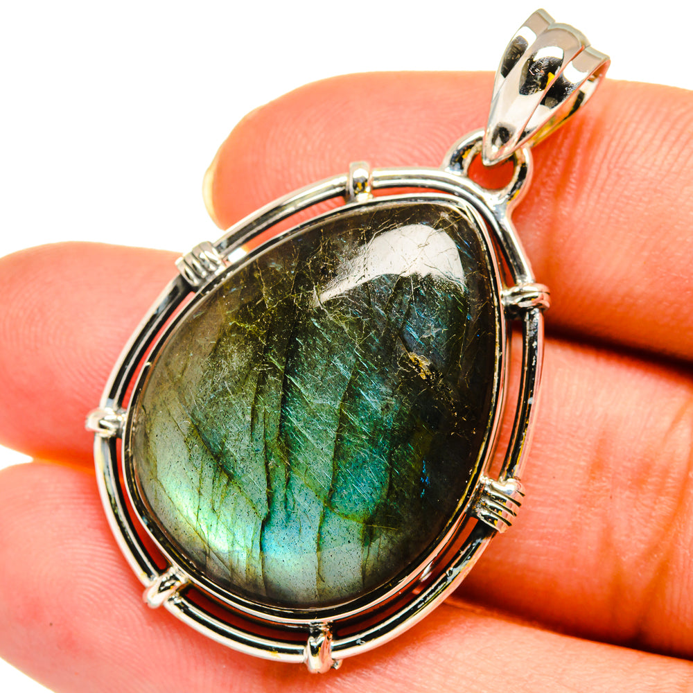 Labradorite Pendants handcrafted by Anasilvercos - PD12045