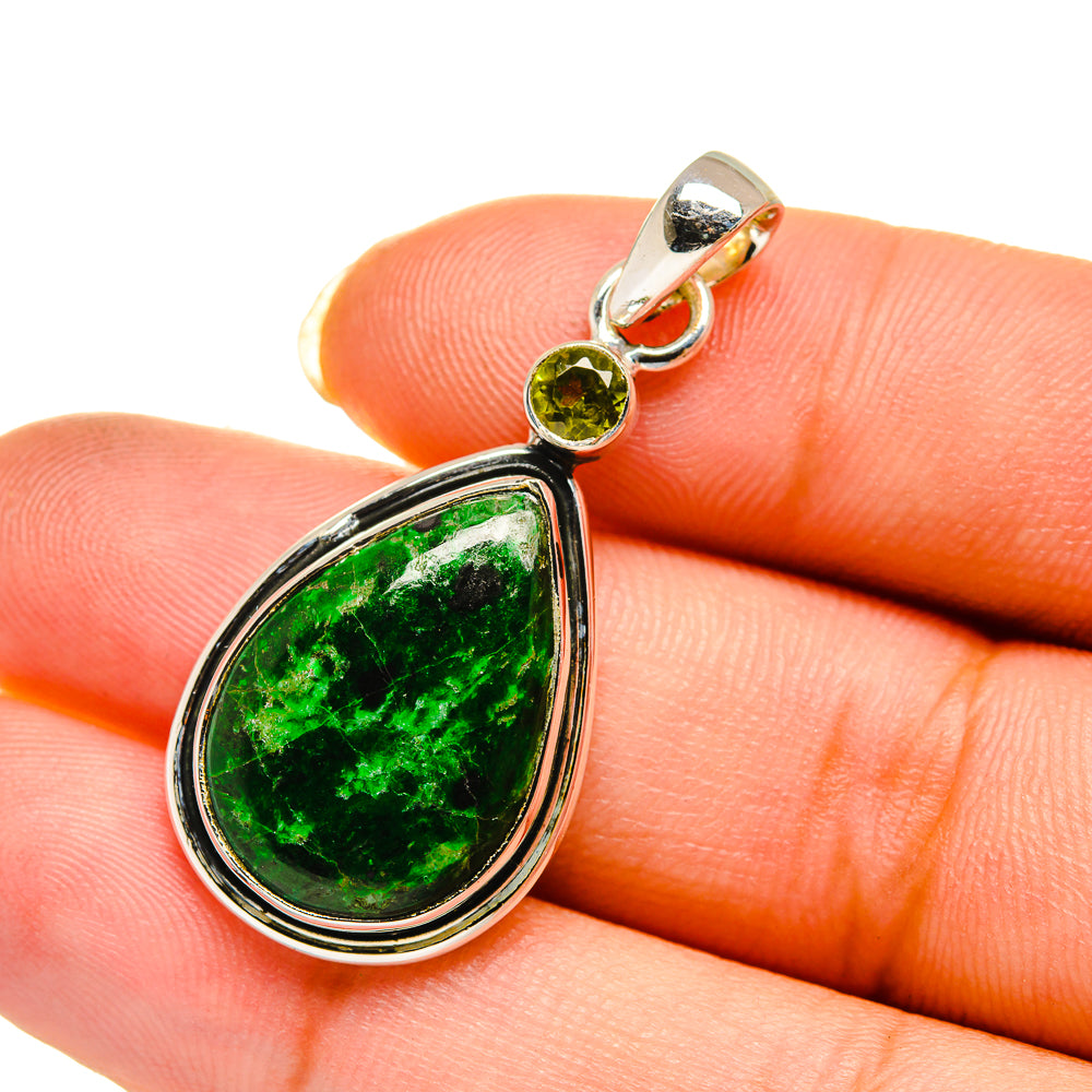 Maw Sit Sit Pendants handcrafted by Anasilvercos - PD12107