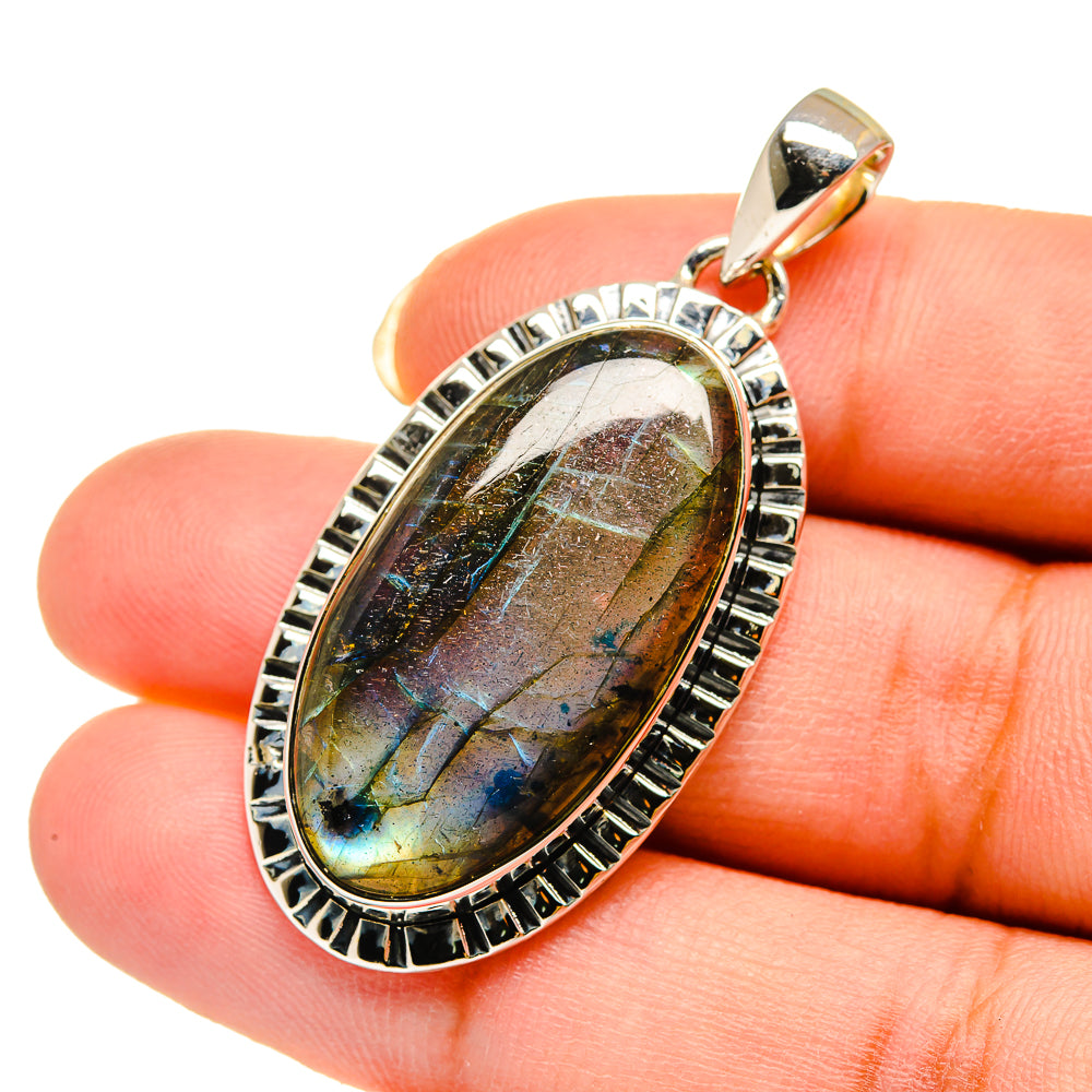 Labradorite Pendants handcrafted by Anasilvercos - PD12180