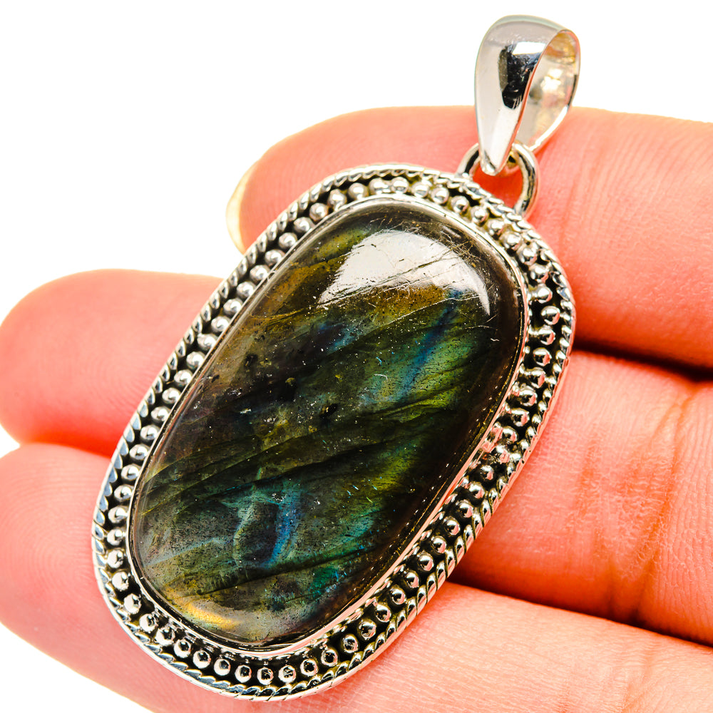 Labradorite Pendants handcrafted by Anasilvercos - PD12317