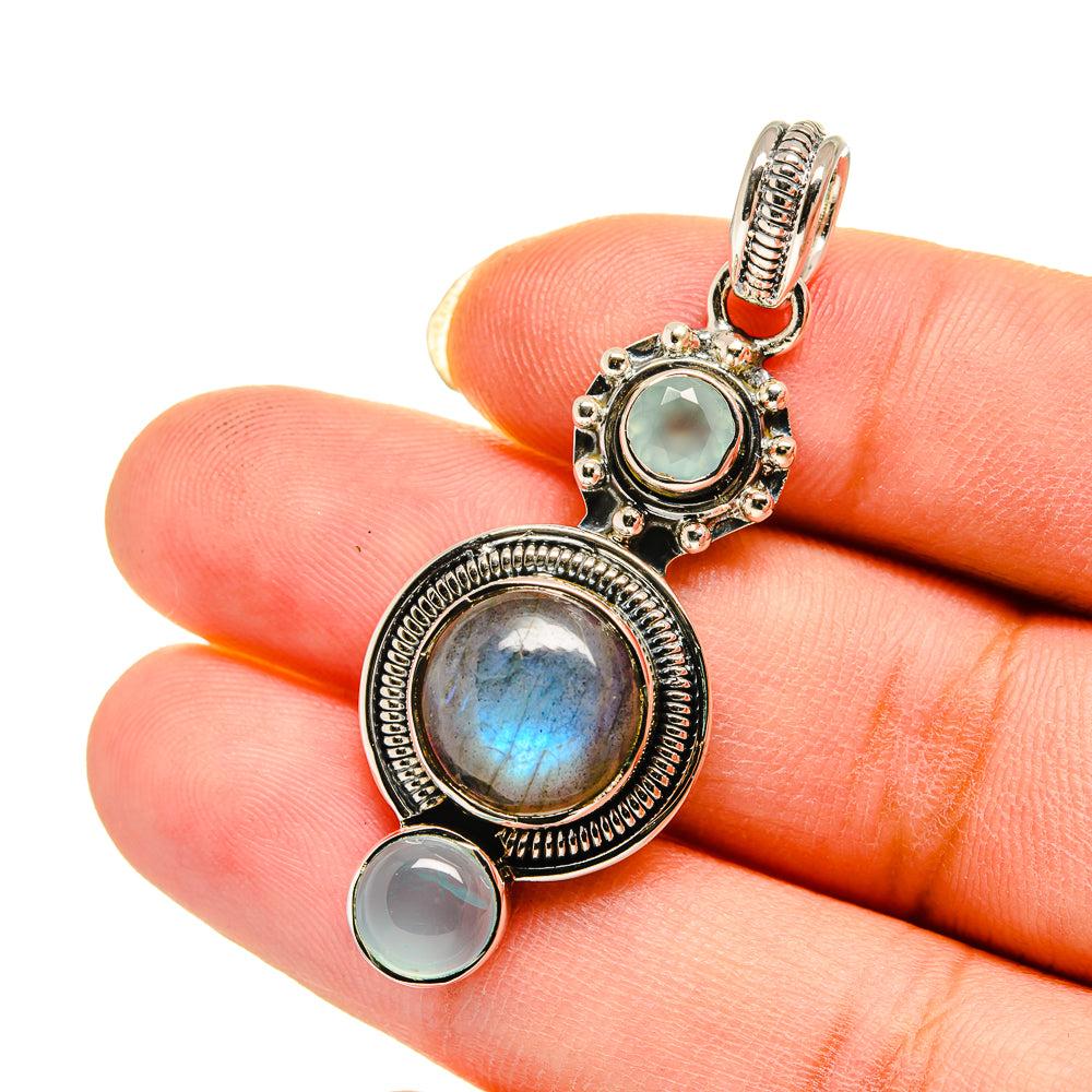 Labradorite Pendants handcrafted by Anasilvercos - PD12400