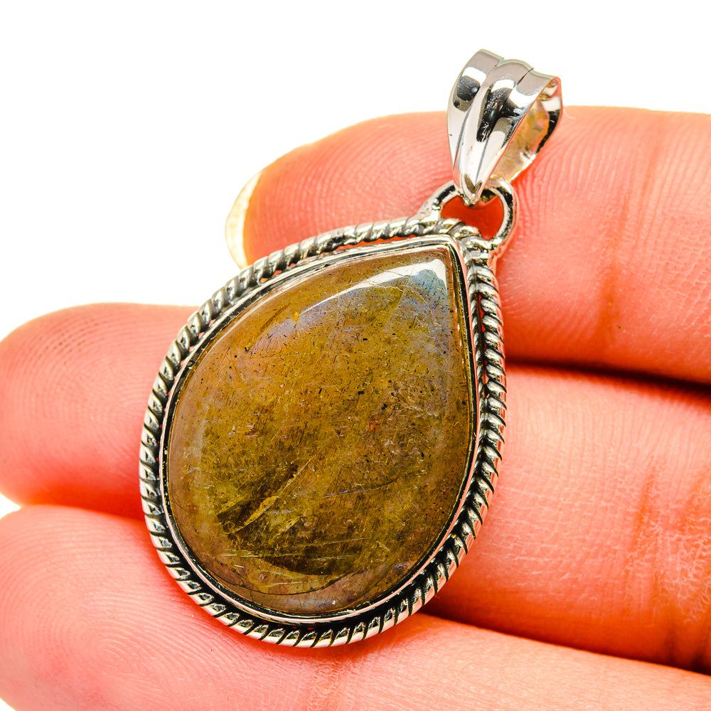 Labradorite Pendants handcrafted by Anasilvercos - PD12410