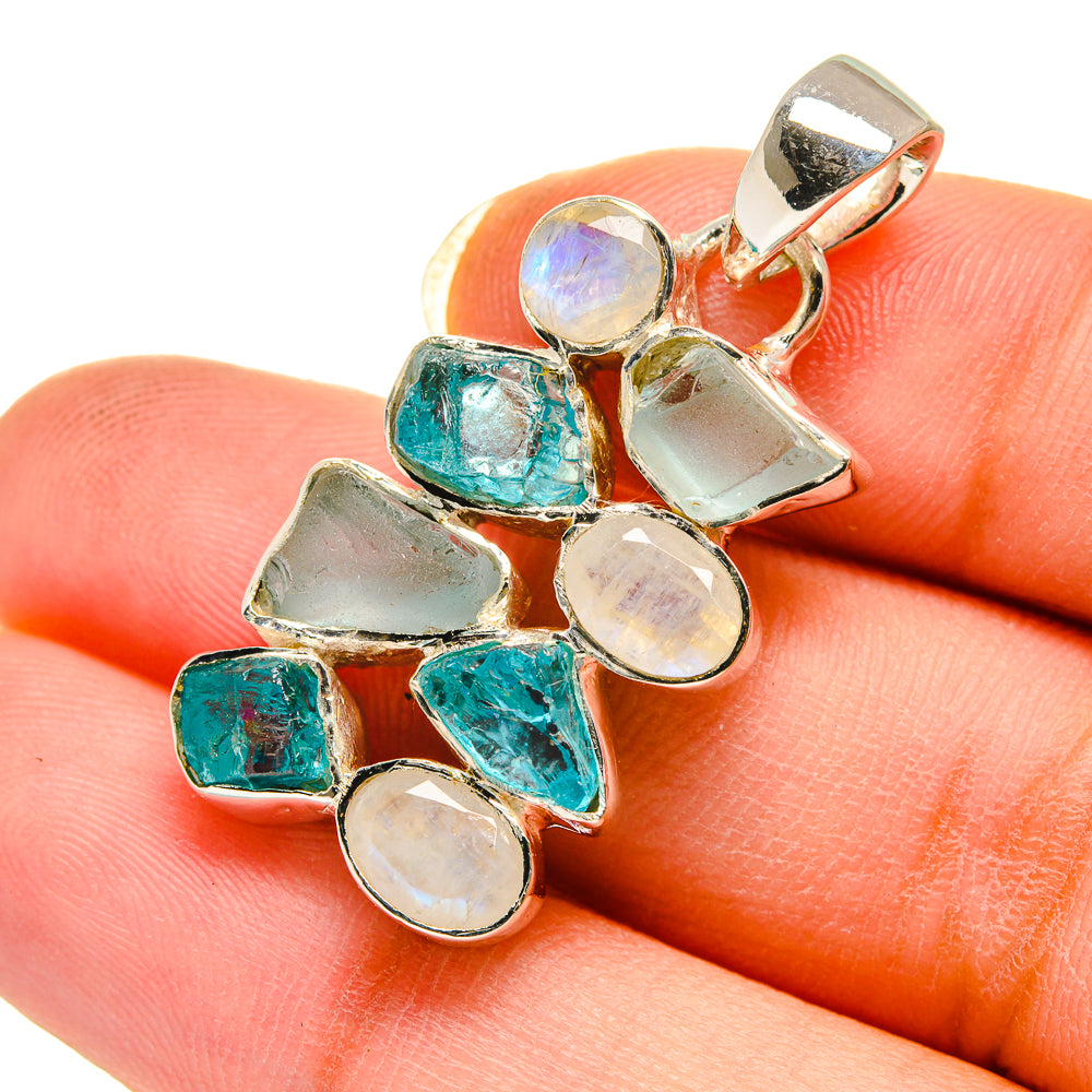Apatite Pendants handcrafted by Anasilvercos - PD12417
