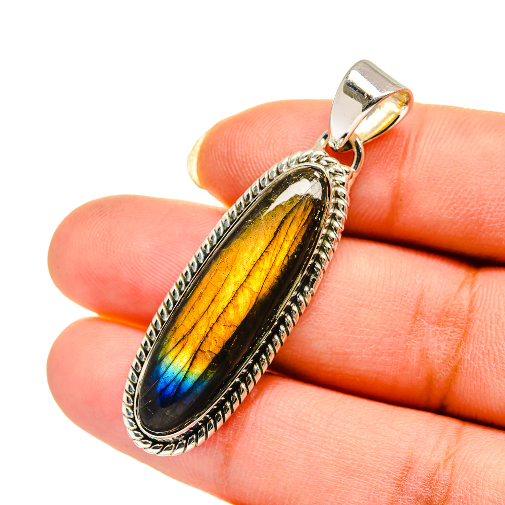 Labradorite Pendants handcrafted by Anasilvercos - PD12441