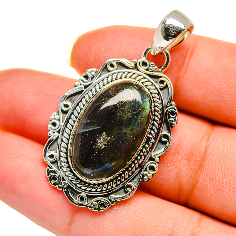 Labradorite Pendants handcrafted by Anasilvercos - PD12497