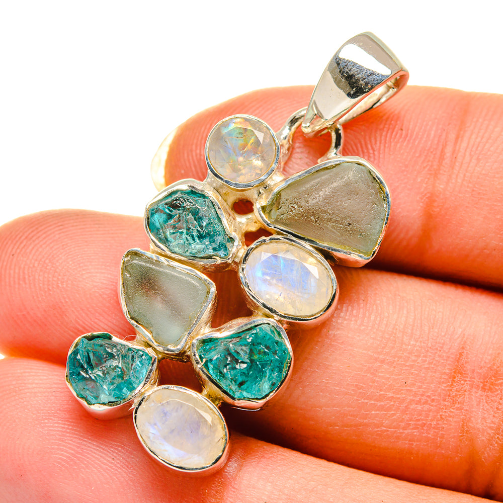 Aquamarine Pendants handcrafted by Anasilvercos - PD12529