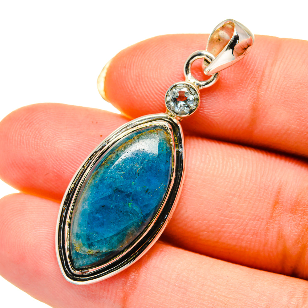 Apatite Pendants handcrafted by Anasilvercos - PD12601