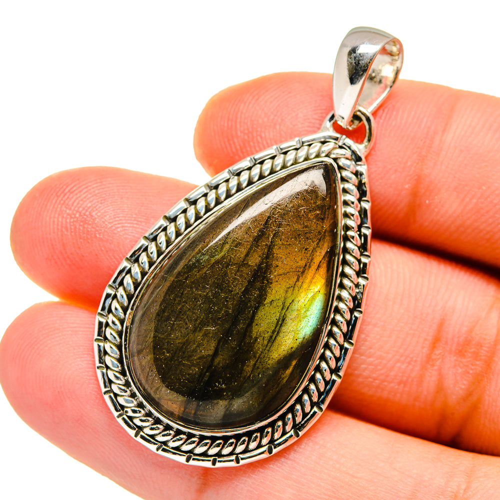 Labradorite Pendants handcrafted by Anasilvercos - PD12714