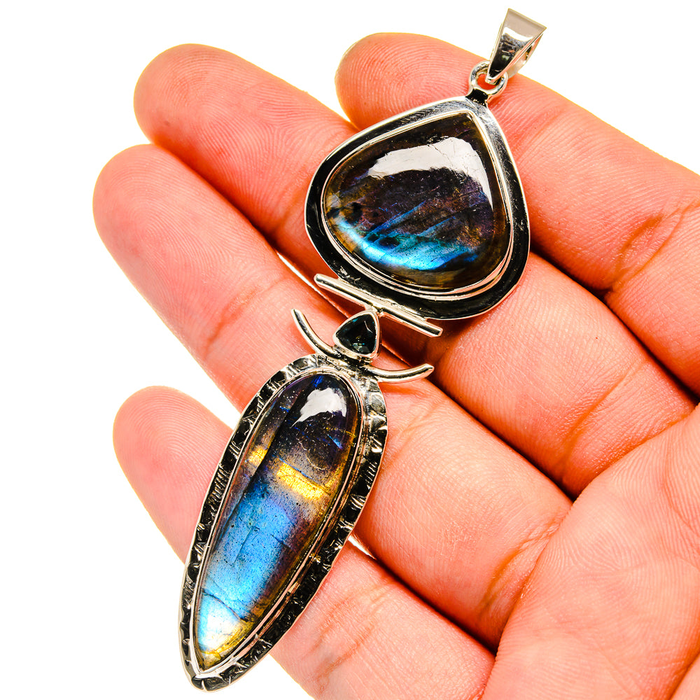 Labradorite Pendants handcrafted by Anasilvercos - PD12784