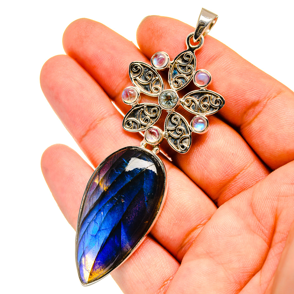 Labradorite Pendants handcrafted by Anasilvercos - PD12801
