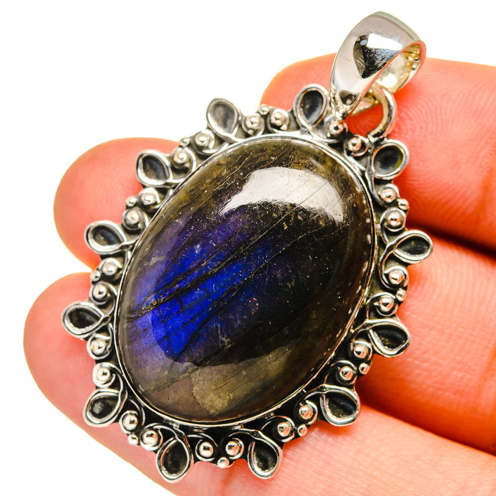 Labradorite Pendants handcrafted by Anasilvercos - PD12821