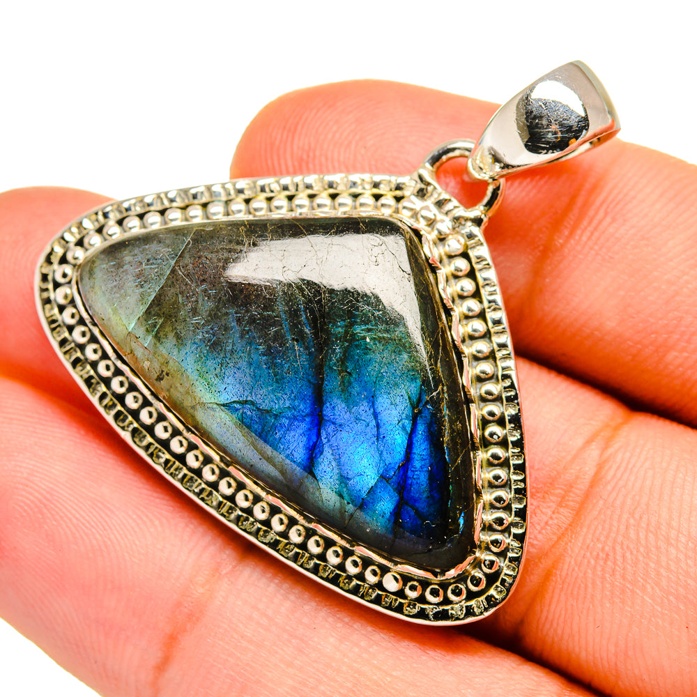 Labradorite Pendants handcrafted by Anasilvercos - PD12858